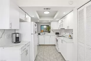 7320 Glenmoor Ln, Naples, FL 34104 - Photo 9