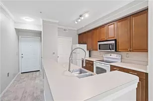 11561 Villa Grand, Fort Myers, FL 33913 - Photo 7