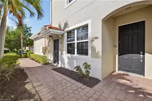 8541 Oakshade Cir, Fort Myers, FL 33919 - Photo 3
