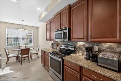 8541 Oakshade Cir #2, Fort Myers, FL 33919 - Photo 11