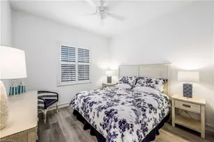 837 Sailaway Ln, Naples, FL 34108 - Photo 11
