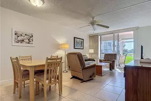 175 Turtle Lake Ct, Naples, FL 34105 - Photo 7