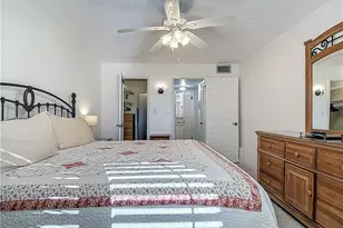 175 Turtle Lake Ct, Naples, FL 34105 - Photo 9