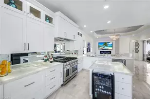 22660 Fairlawn Ct, Estero, FL 34135 - Photo 5
