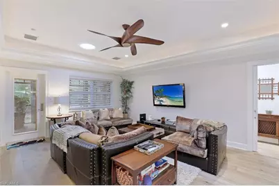 1199 9th Ave N, Naples, FL 34102 - Photo 5