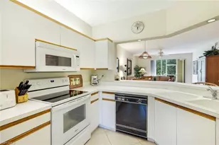 823 Tanbark Dr, Naples, FL 34108 - Photo 9
