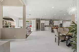 2035 Teagarden Ln, Naples, FL 34110 - Photo 9