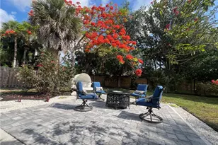 2499 River Reach Dr, Naples, FL 34104 - Photo 23