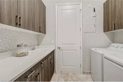 28365 Turin Ct, Bonita Springs, FL 34135 - Photo 31