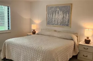 221 Fox Glen Dr, Naples, FL 34104 - Photo 9