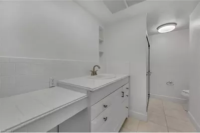 656 Binnacle Dr, Naples, FL 34103 - Photo 15
