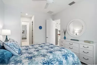 14386 Laguna Springs Ln, Naples, FL 34114 - Photo 19
