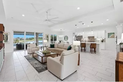 14386 Laguna Springs Ln, Naples, FL 34114 - Photo 5