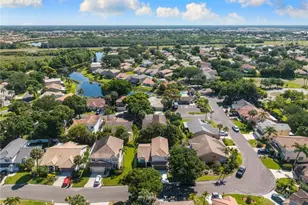 12240 Eagle Pointe Cir, Fort Myers, FL 33913 - Photo 31