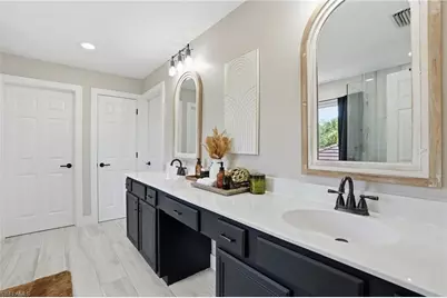 2063 Sagebrush Cir, Naples, FL 34120 - Photo 23
