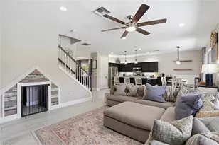 2063 Sagebrush Cir, Naples, FL 34120 - Photo 9