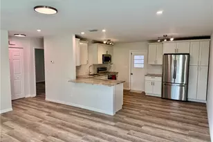 3181 Poinciana Dr, Naples, FL 34105 - Photo 11