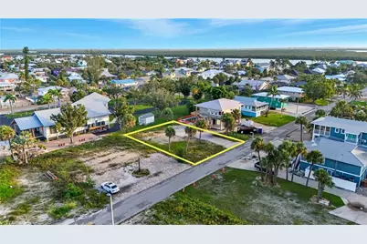 111 Bay Mar Dr, Fort Myers Beach, FL 33931 - Photo 9