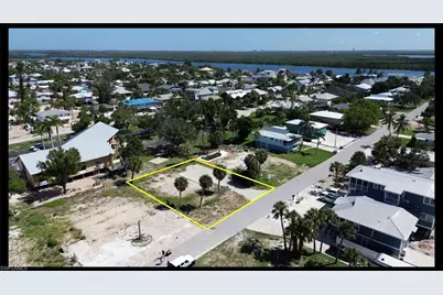 111 Bay Mar Dr, Fort Myers Beach, FL 33931 - Photo 23