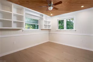 2424 Harbor Rd, Naples, FL 34104 - Photo 15