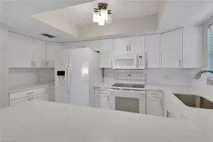 265 Lanchester Ct, Naples, FL 34112 - Photo 13