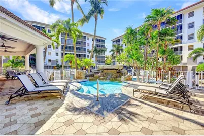 470 Launch Cir #V-405, Naples, FL 34108 - Photo 39
