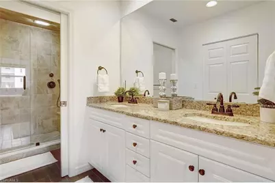 470 Launch Cir #V-405, Naples, FL 34108 - Photo 19