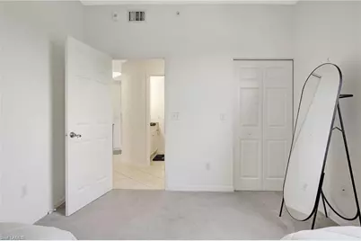 470 Launch Cir #V-405, Naples, FL 34108 - Photo 25
