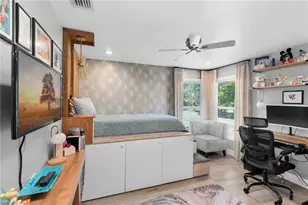 681 15th St SW, Naples, FL 34117 - Photo 5