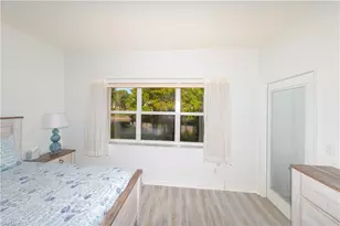 992 Woodshire Ln, Naples, FL 34105 - Photo 35