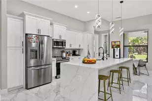 3263 40th Ave SE, Naples, FL 34117 - Photo 9