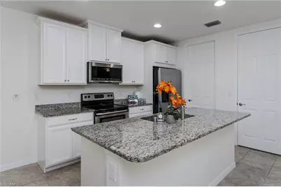 14939 Edgewater Cir, Naples, FL 34114 - Photo 15