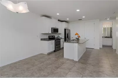 14939 Edgewater Cir, Naples, FL 34114 - Photo 17