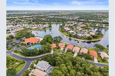 7867 Berkshire Pines Dr, Naples, FL 34104 - Photo 29