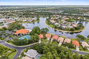 7867 Berkshire Pines Dr, Naples, FL 34104 - Photo 29