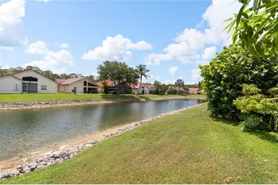 360 Pindo Palm Dr, Naples, FL 34104 - Photo 19