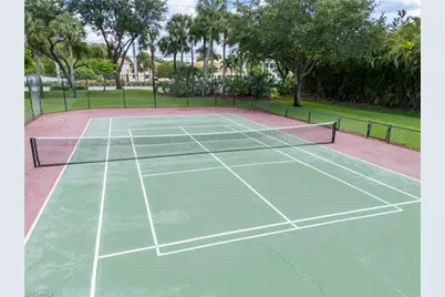360 Pindo Palm Dr, Naples, FL 34104 - Photo 23