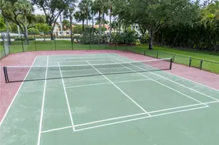 360 Pindo Palm Dr, Naples, FL 34104 - Photo 23