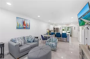 731 W Elkcam Cir, Marco Island, FL 34145 - Photo 3