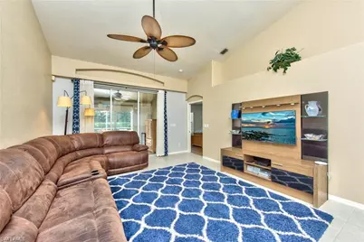 8207 Ibis Cove Cir #Y, Naples, FL 34119 - Photo 3