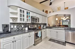 8207 Ibis Cove Cir, Naples, FL 34119 - Photo 9