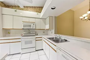7380 St Ives Way, Naples, FL 34104 - Photo 9