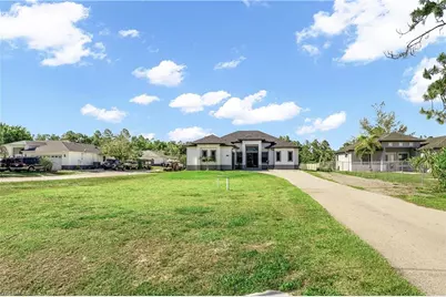 2557 29th Ave NE, Naples, FL 34120 - Photo 1