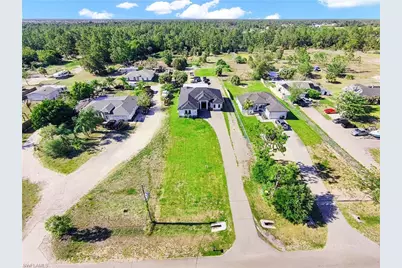 2557 29th Ave NE, Naples, FL 34120 - Photo 43