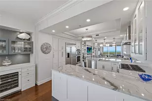 265 Indies Way, Naples, FL 34110 - Photo 3