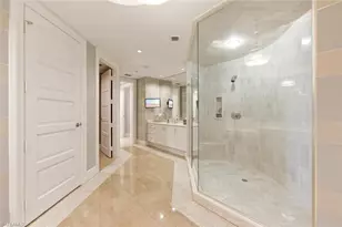 4501 Gulf Shore Blvd N, Naples, FL 34103 - Photo 29