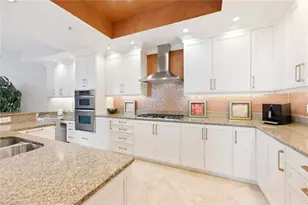 4501 Gulf Shore Blvd N, Naples, FL 34103 - Photo 11