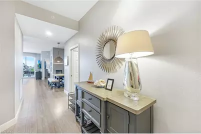 470 Launch Cir #403, Naples, FL 34108 - Photo 3