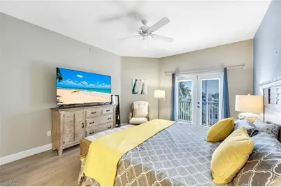 470 Launch Cir #403, Naples, FL 34108 - Photo 13