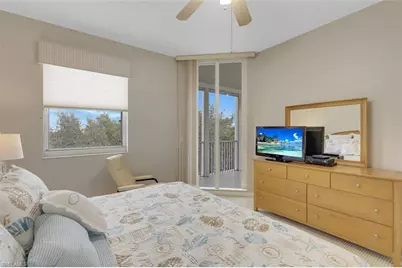 450 Launch Cir #404, Naples, FL 34108 - Photo 11